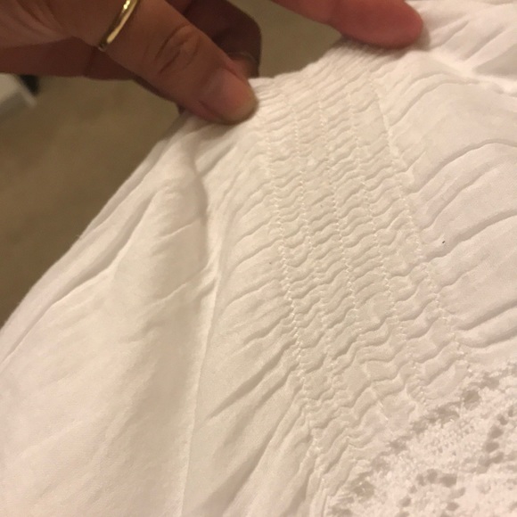 Solitaire • Flutter Sleeve Crochet Boho - Picture 6 of 6